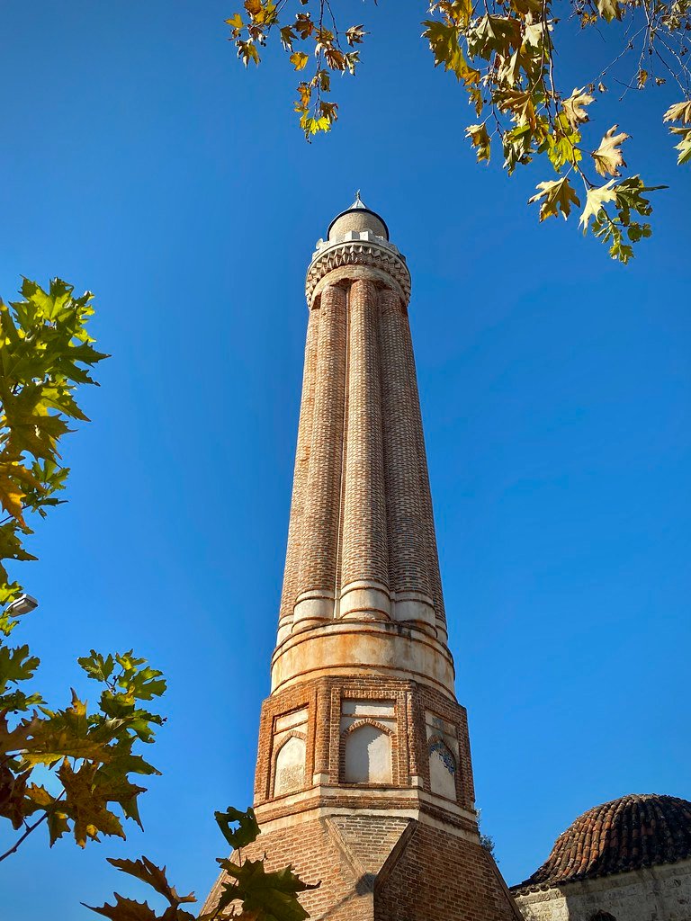 Yivli-Minarett, Antalyas geripptes Minarett